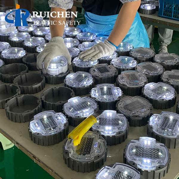 Ruichen Solar Road Stud Heavy Duty For Truck